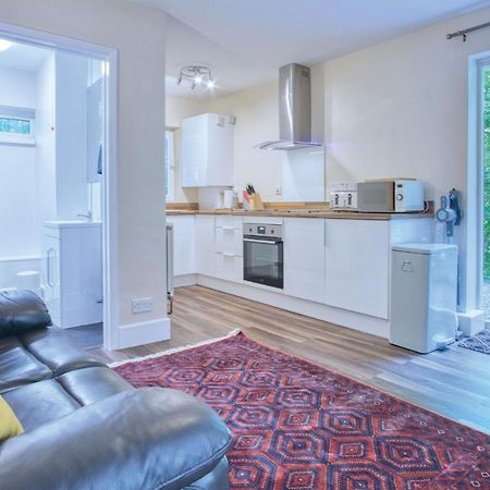 Croft Court - 1 Bedroom Apartment - Tenby Ngoại thất bức ảnh